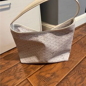 Goyard White and Gray Shoulder Bag